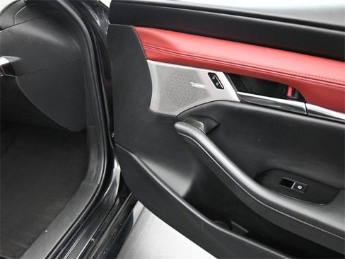 Used 2024 MAZDA MAZDA3 Hatchback w/ Appearance Package image 24