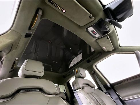 Used 2023 Rivian R1T Adventure image 22