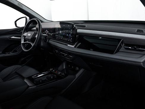 Certified 2025 Audi Q6 e-tron Premium Plus image 12