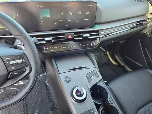 New 2026 Kia Sportage X-Line AWD/4WD image 18