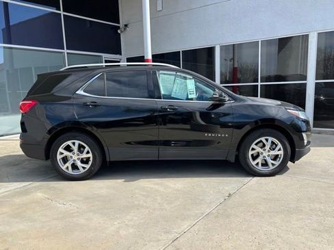 Used 2019 Chevrolet Equinox LT AWD/4WD image 2