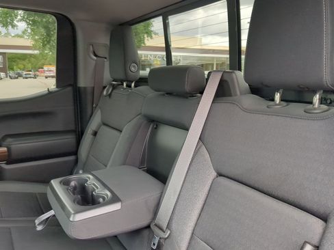 Used 2021 Chevrolet Silverado 1500 LT Trail Boss w/ Convenience Package II image 21