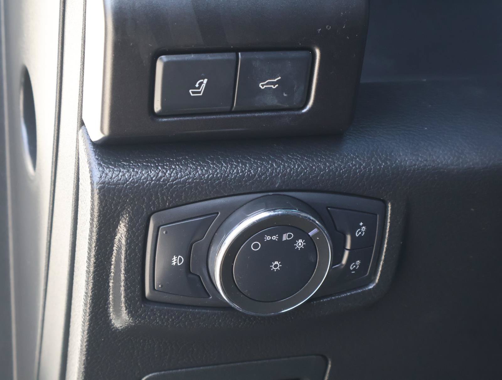 Used 2020 Ford Expedition Max Limited RWD image 24