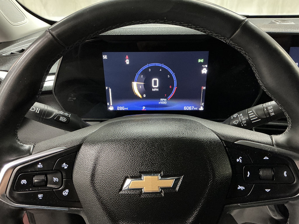 Used 2025 Chevrolet TrailBlazer LT w/ LT Cold Weather Package FWD image 13