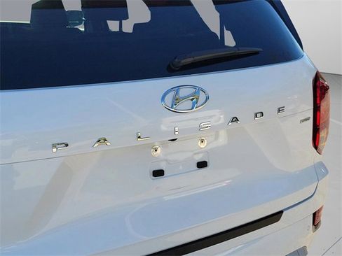 Used 2021 Hyundai Palisade Limited w/ Cargo Package image 27