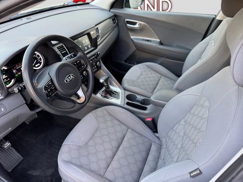 Used 2019 Kia Niro LX FWD image 11