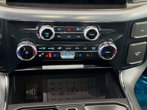 New 2025 Ford F150 Lariat w/ Equipment Group 502A High image 9