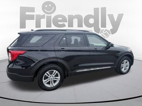 Used 2023 Ford Explorer XLT w/ Equipment Group 202A AWD/4WD image 7