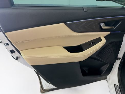 Used 2023 Acura MDX SH-AWD w/ Advance Package image 28