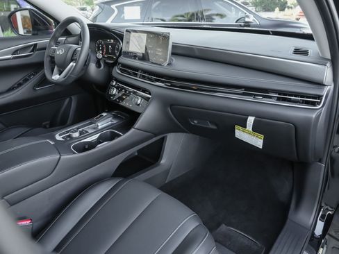 Certified 2026 INFINITI QX60 Luxe w/ Cargo Package FWD image 38