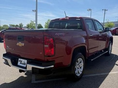 Used 2017 Chevrolet Colorado LT w/ Luxury Package, Chrome AWD/4WD image 3