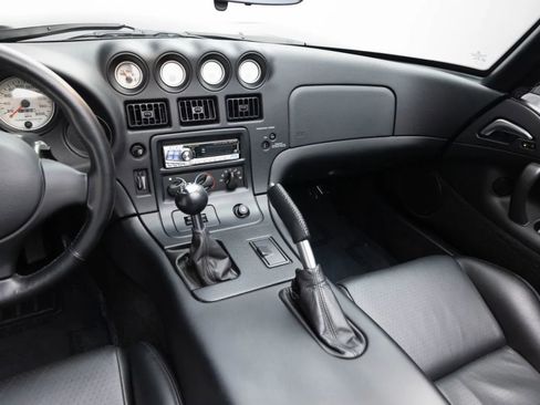 Used 2002 Dodge Viper RT/10 RWD image 14