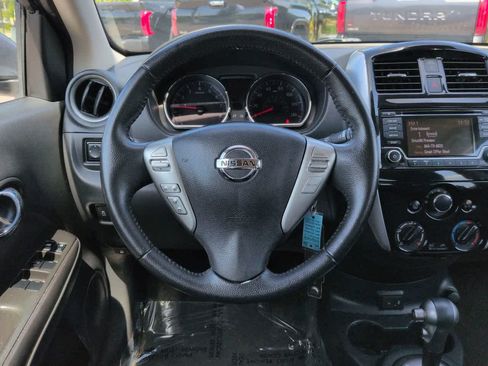 Used 2017 Nissan Versa SV w/ SV Special Edition Package FWD image 15