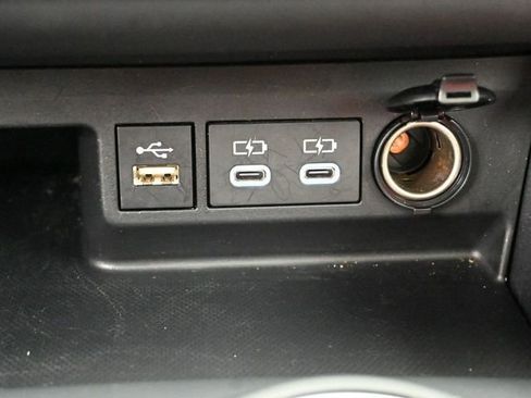 Certified 2025 Toyota Highlander XSE image 21