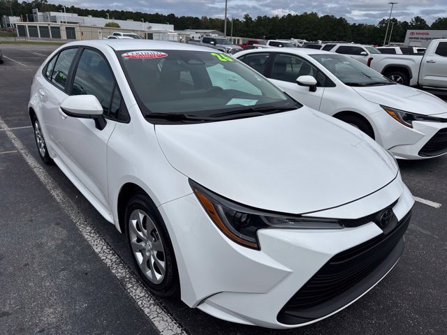 Used 2026 Toyota Corolla LE FWD image 2