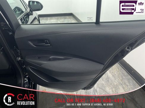 Used 2024 Toyota Corolla LE FWD image 44