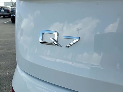 Used 2023 Audi Q7 3.0T Premium Plus image 5