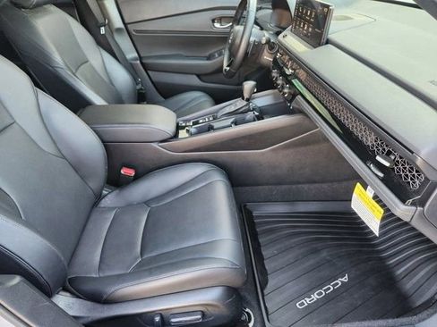 Used 2025 Honda Accord Sport image 13