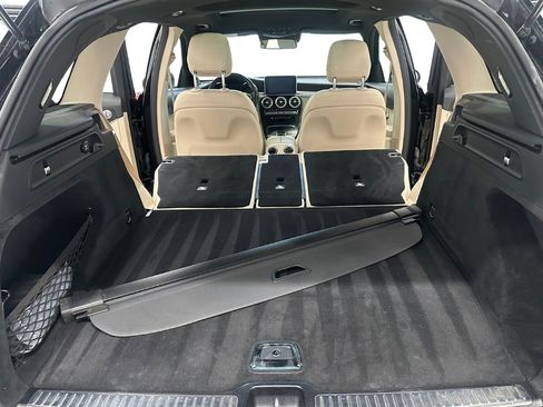 Used 2018 Mercedes-Benz GLC 300 4MATIC image 14