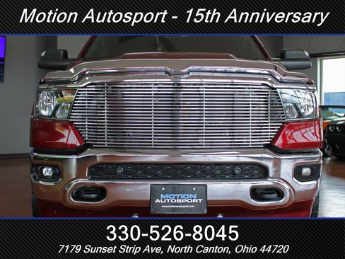 Used 2021 RAM 1500 Big Horn AWD/4WD image 3