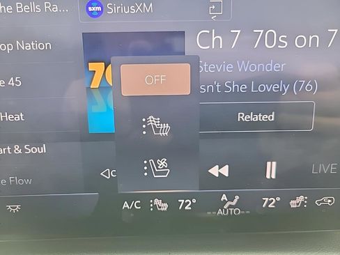 Used 2025 Buick Enclave Avenir image 28