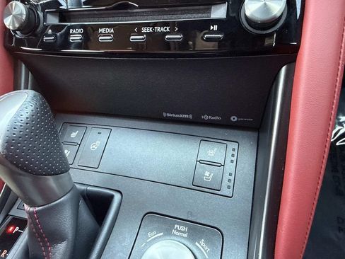 Used 2022 Lexus IS 350 F Sport RWD image 33