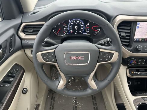 Certified 2023 GMC Acadia Denali w/ Denali Technology Package image 16