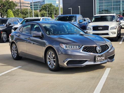 Used 2018 Acura TLX FWD image 3