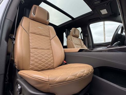 Used 2022 Cadillac Escalade Sport w/ Touring Package image 29