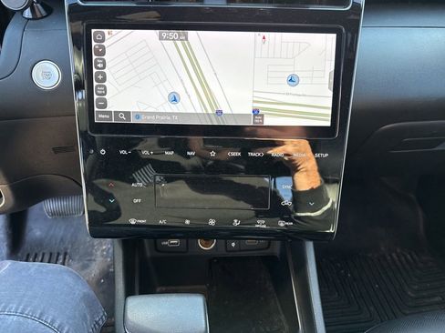 Used 2024 Hyundai Santa Cruz Night image 23