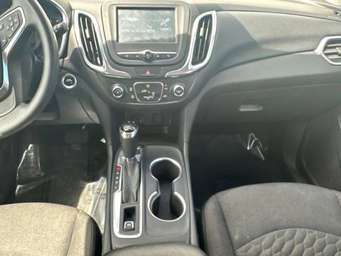 Used 2018 Chevrolet Equinox LT AWD/4WD image 36