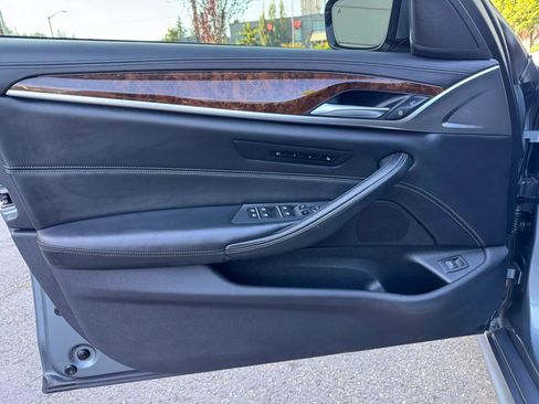 Used 2018 BMW 540i xDrive AWD/4WD image 36