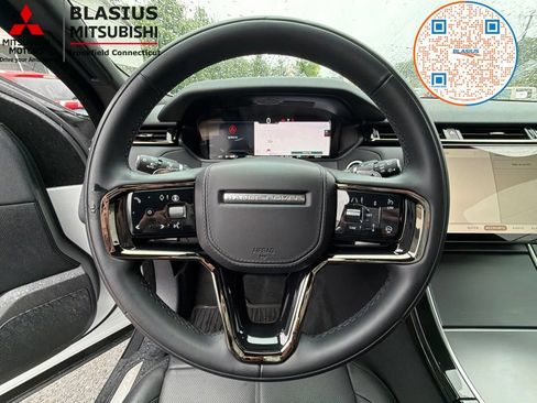 Used 2025 Land Rover Range Rover Velar Dynamic SE AWD/4WD image 27
