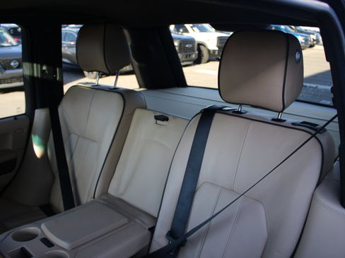 Used 2012 Land Rover Range Rover HSE image 20