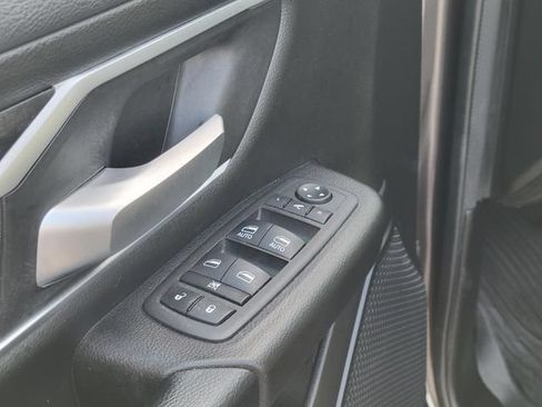 Used 2023 RAM 1500 Big Horn AWD/4WD image 22