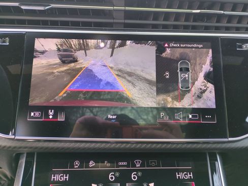 Certified 2025 Audi RS Q8 performance image 14