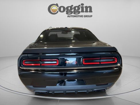 Used 2016 Dodge Challenger SRT Hellcat image 6