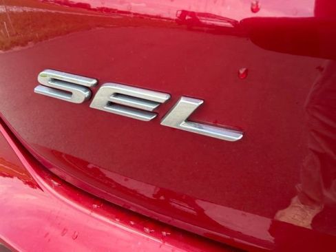 Used 2022 Ford Edge SEL w/ Convenience Package AWD/4WD image 10