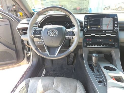 Used 2020 Toyota Avalon Limited w/ Advanced Safety Package FWD image 7