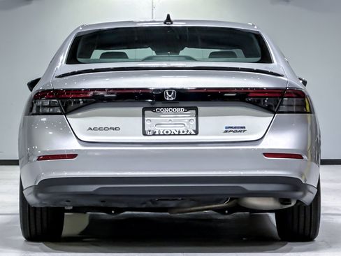 Used 2024 Honda Accord Sport image 10