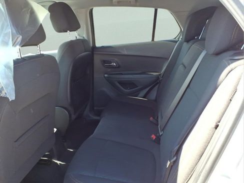 Used 2019 Chevrolet Trax LS w/ Tint and Cruise Package image 8