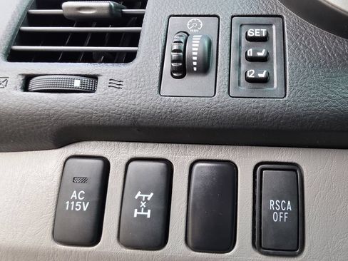 Used 2007 Toyota 4Runner Limited AWD/4WD image 30