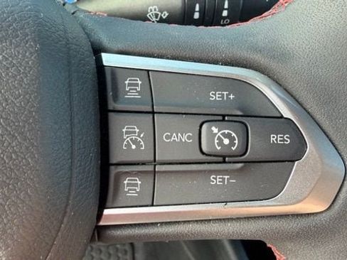 Used 2024 Jeep Compass Trailhawk w/ Trailhawk Elite Group AWD/4WD image 21