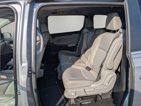 Used 2019 Honda Odyssey EX-L image 11