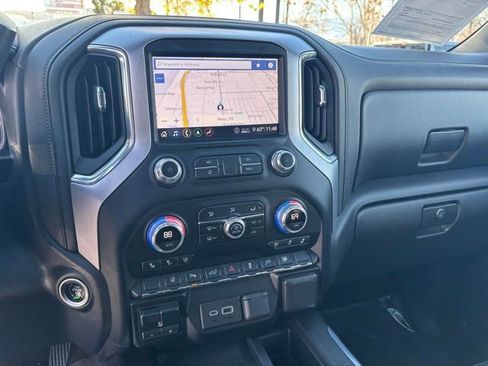 Used 2020 GMC Sierra 2500 SLT w/ Technology Package image 21