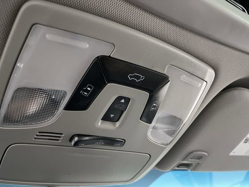 Used 2017 Toyota Sienna XLE Premium AWD/4WD image 27