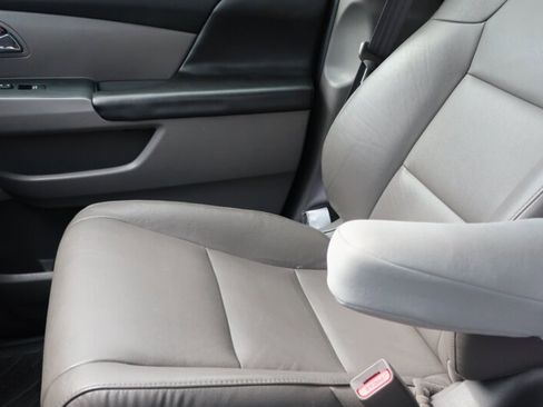 Used 2015 Honda Odyssey EX-L image 30