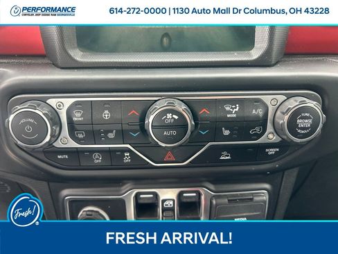 Used 2022 Jeep Gladiator Rubicon w/ LED Lighting Group AWD/4WD image 24