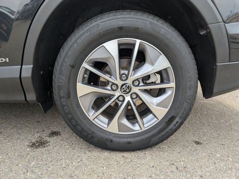 Used 2018 Toyota RAV4 XLE w/ Convenience Package AWD/4WD image 25