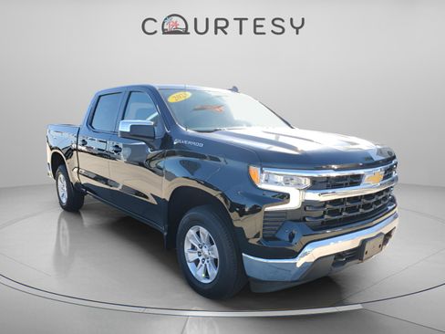 Used 2025 Chevrolet Silverado 1500 LT AWD/4WD image 5